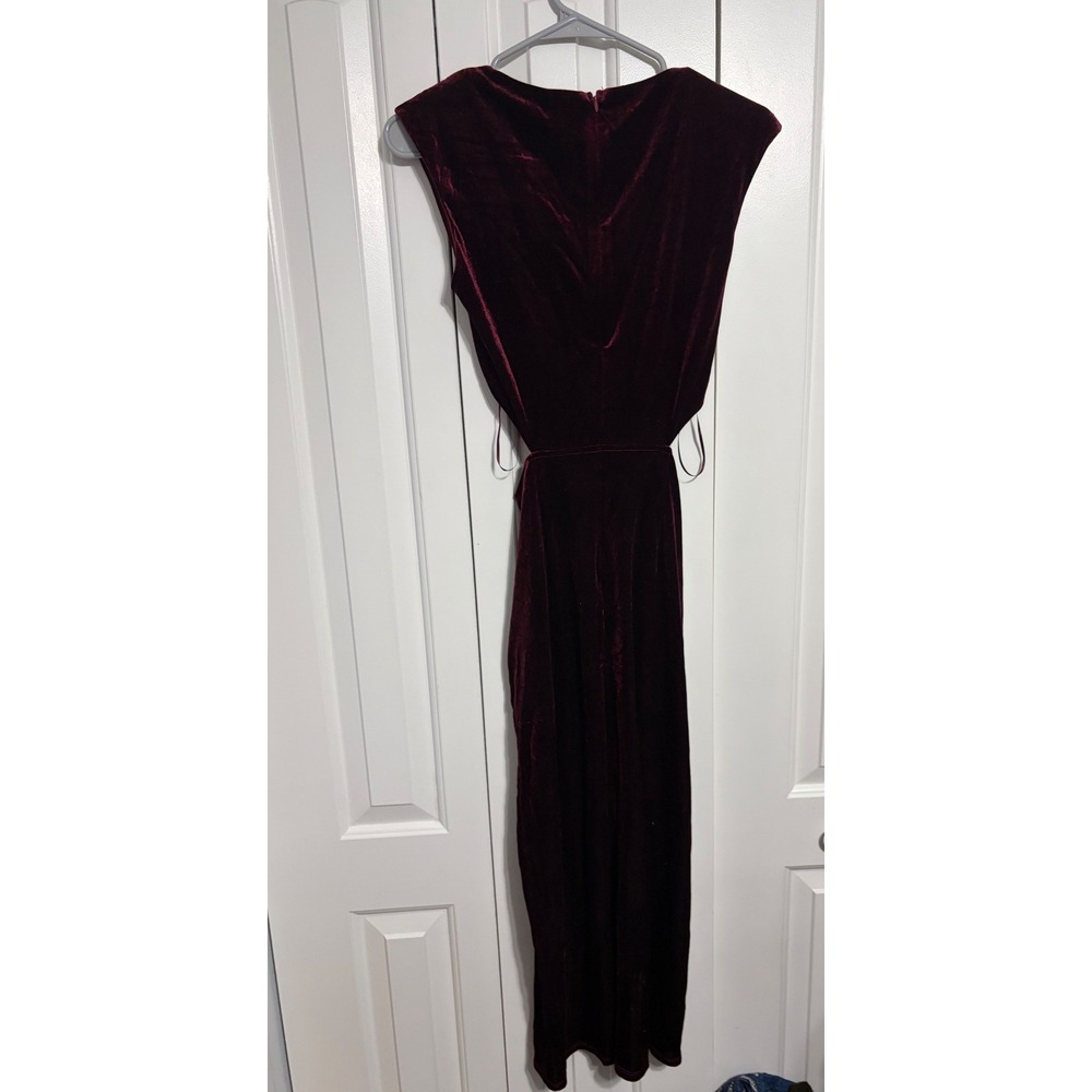 D.ARK Dress Velvet Cutout Burgundy Gold Hardware Midi M NWOT Aesthetic - Picture 10 of 12